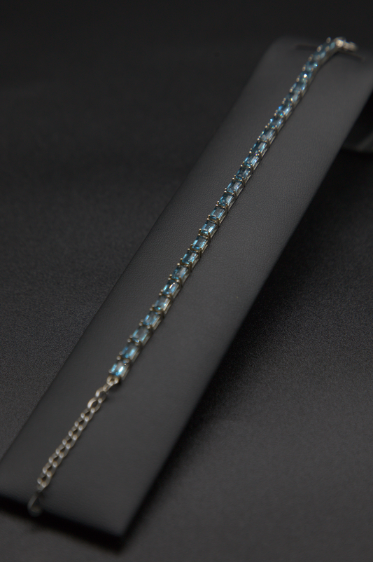 Pulsera de plata con gemas Kyanita